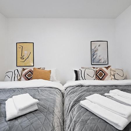 Lokastigur Charming And Inviting Apartment Reykjavik Bagian luar foto