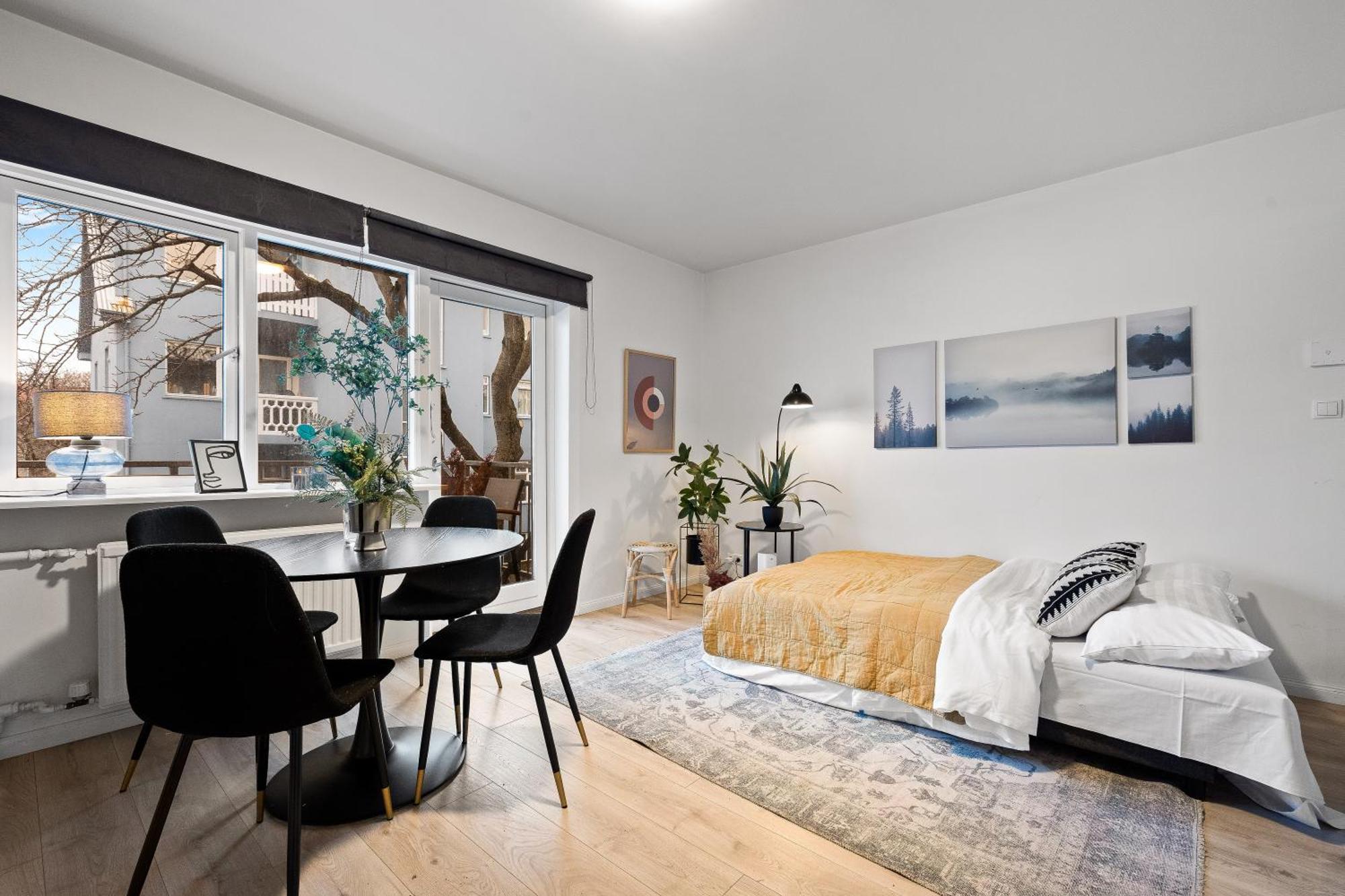 Lokastigur Charming And Inviting Apartment Reykjavik Bagian luar foto