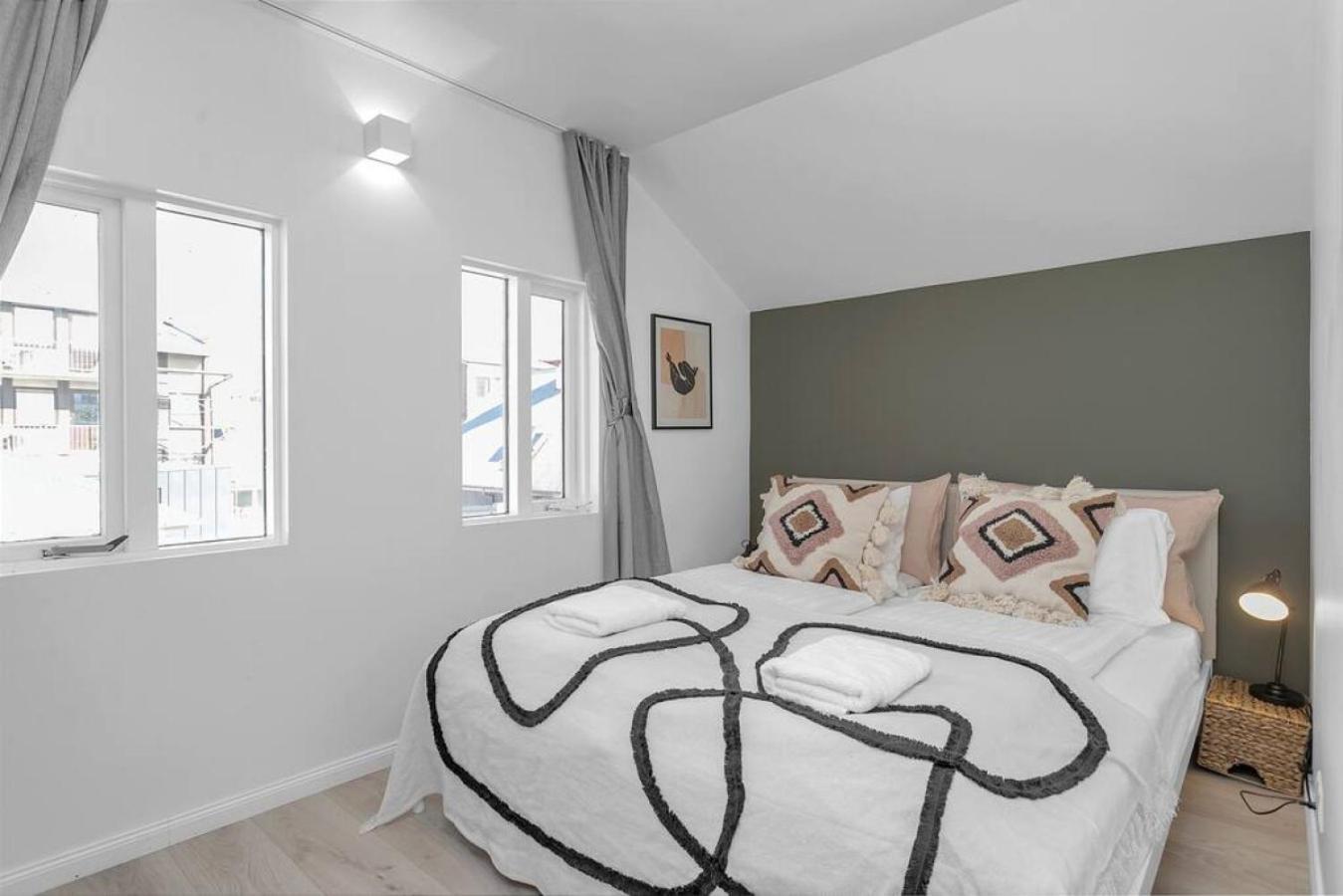 Lokastigur Charming And Inviting Apartment Reykjavik Bagian luar foto
